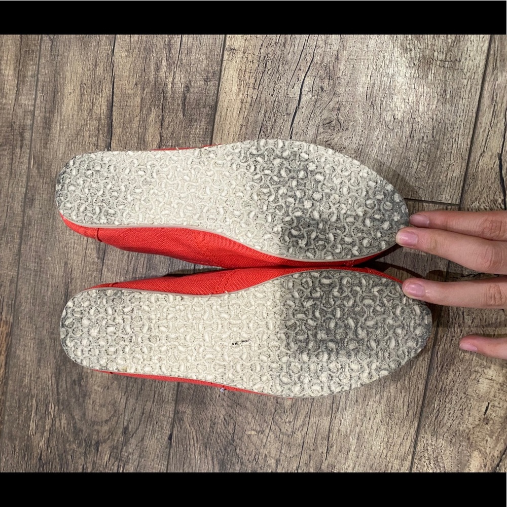 TOMS shoes - Picture 2 of 3